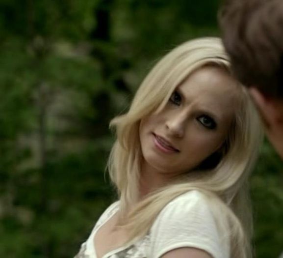 ᵔᴥᵔ -- *Intră* Heeei, ce faceţi ? ;) - here - episode 32 - done