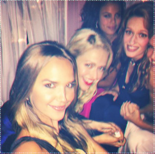 - #deschide geamu . aer curat =))))))).click; muhahahahaahaaa, Ilie lasa ca ai unu de aur care miroase a besina =))))+ HEY FATHOOOOOOOO #KATERINA
