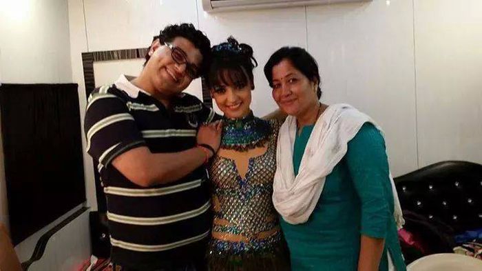 10686666_723080654394949_8741581852734630088_n - Sanaya Irani