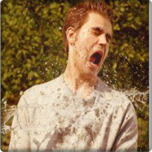 *se uita pe acolo plictisit*