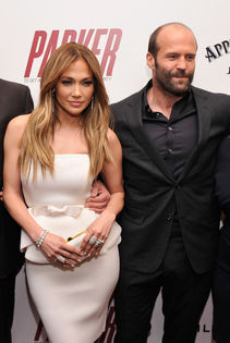 Jennifer Lopez Jason Statham FilmDistrict nFjZnf7tty4l