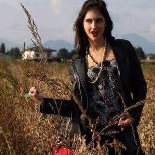 martina-stoessel-vs-mercedes-lambre-vs-lodovica-comello-vs-c-1-370875 - Lodovica Comello