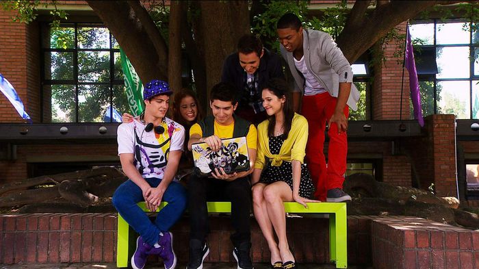 Violetta-episodio-9-01 - Lodovica Comello
