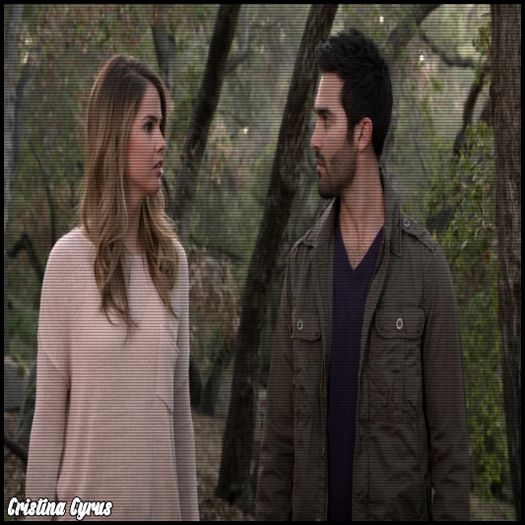 ♡ cσνєη ♡ *face o față pedo și se apropie de el* #klaus - here - episode 33 - done