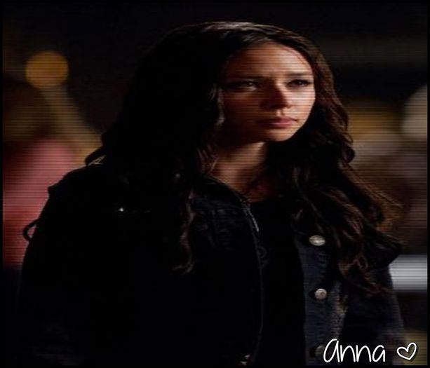 △▼ ❥ : Ba nu ești ;3 @Elena . A da ? N-am observat :-" @Fane. Nu face nimic, mister Iliuță =)) - here - episode 33 - done