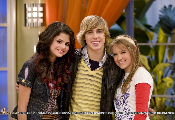 Selena,Jake si Emily - A VEDETE DISNEY