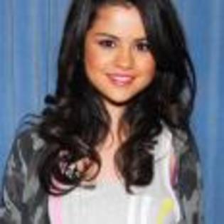 Selena_Gomez_1252601570_0 - Selena Gomez