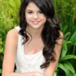 Selena_Gomez_1252604934_0 - Selena Gomez