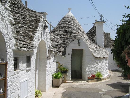 16 - Alberobello_Italia