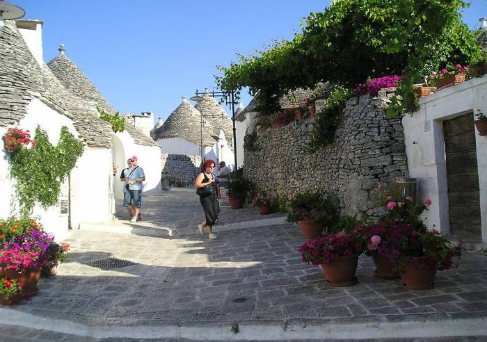 17 - Alberobello_Italia