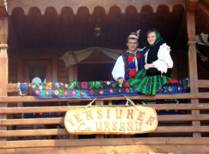 Lătureni la făgădău - 2-1  Regionalisme din MM