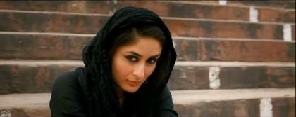 kareena-kurbaan-moviestills-bollyupdatescom-08