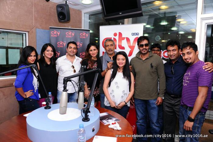 998626_612033718842031_1530405606_n - Kareena Kapoor