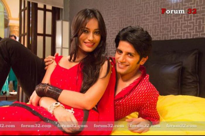 Bx-smjFCIAAH-2m - 15-Aahil si Sanam