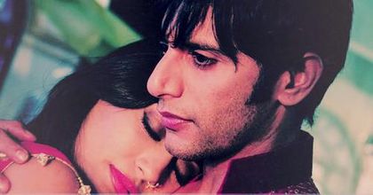 ByDMoSECEAEHQfM - 15-Aahil si Sanam