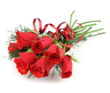 vara-7-trandafiri-rosii-poza-t-p-n-dreamstime_4010633 - Florii si buchete