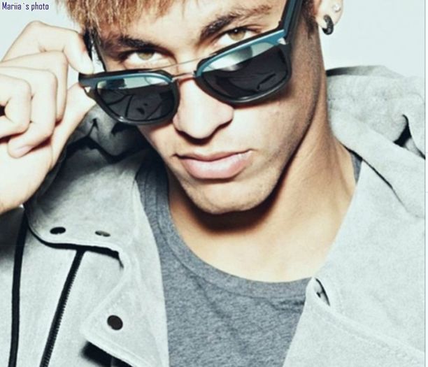 ɳҽყɱαɾ | *se opreste din dansat* heeey blondie^#andruu ,ce faceti voi??#aman2