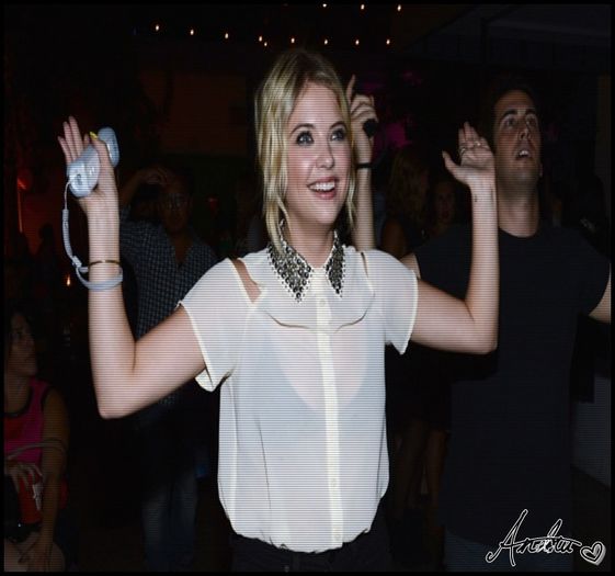 △▼ ❥ : Încingem atmosfera și omorâm plictiseala, tu ? :)) @Neymar . Neynaconda Minaj mey :-" @Adda