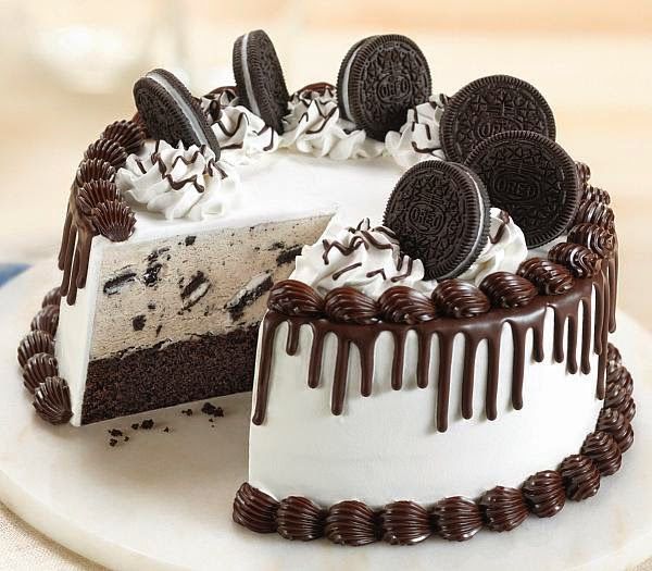 Oreo tort de inghetata - Platouri cu dulciuri