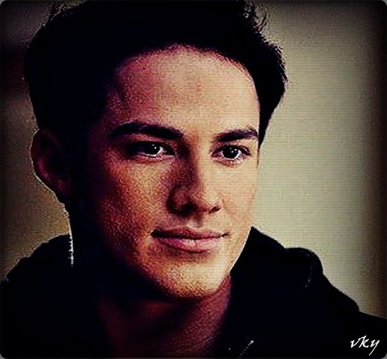 #► Heya!# l |se uita la #Elena cum doarme|