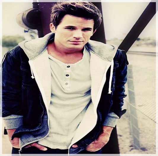 █ ▄→ -vine- oh ce onoare, să fiu alături de voi:))) ce faceţi?