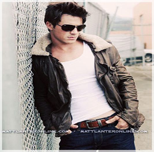 █ ▄→ am încercat dar m-a refuzat -se uită la adda- aşa că mereu e bine să acorzi -cl-; iubirii o a doua şansă, nu? -zâmbeşte la katic-
