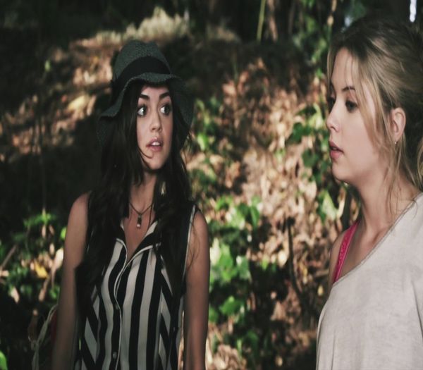 .•*´♥`*•. Stiu, simti ca inima ta s-a rupt in milioane de bucatele. CL; Sa schimbam subiectul. Se vede insula:x aproape am ajuns
