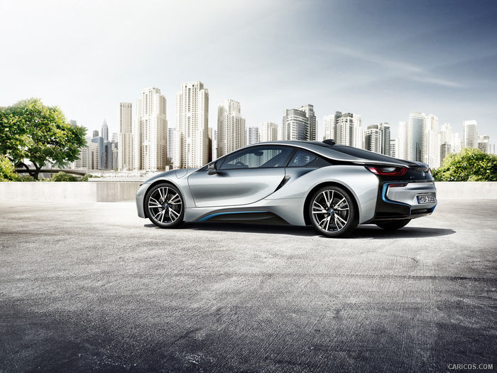 2015_bmw_i8_23_1024x768