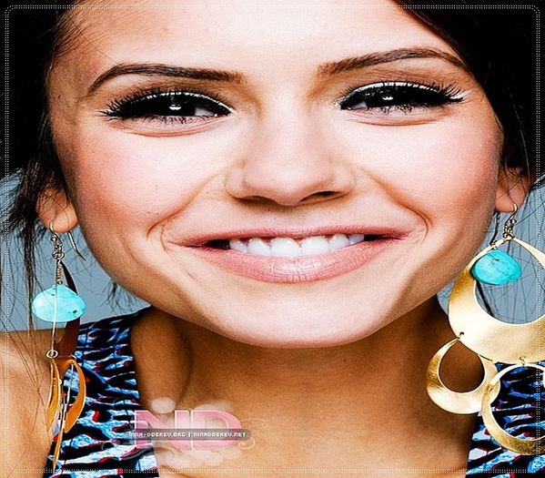 》clk Atunci o sa vad eu cum fac si-l facem pe Neymar sa se intoarca; dp insula putin ;;) #Katic Pai la cate s-au intamplat...o sa ne ia mult. Haideti in bucatarie sa mancam ceva si povestim acolo ;3 =)) #Niina
