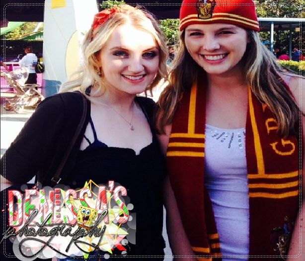 ┊deɴιι┊¤merge după Adda şi îşi pune ochelarii de soar ela ochi like ă băwss¤ - Epii 12 _ Lets get it started