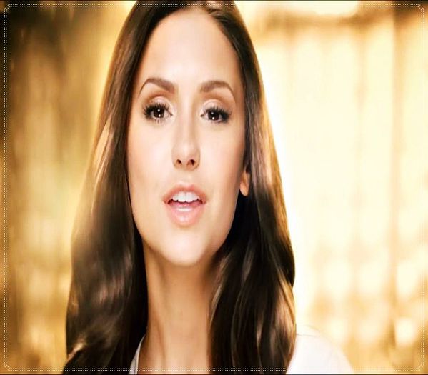 》Deci e atata plictiseala de-mi vine sa ma duc sa lucrez la insula dar mnuh ;( =)))))))