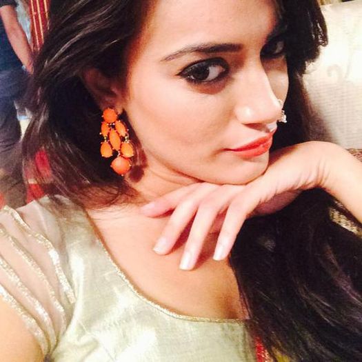 Byjkd59CcAA973S - 15-Qubool Hai-Accept sezon2