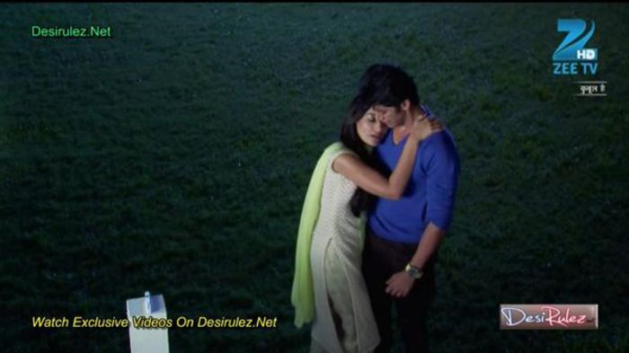 ByZclenIEAAECh- - 15-Surbhi Jyoti-Sanam