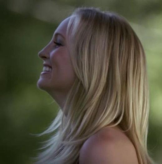 ᵔᴥᵔ -- Dacă ai zice a doua variantă ce? :))