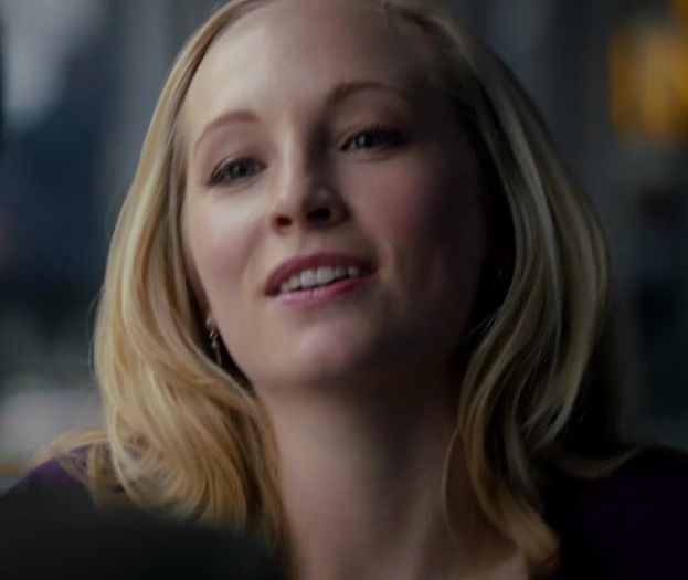 ᵔᴥᵔ -- *Se aşază pe canapea* Iar tu pentru Ilie eşti sunetul viorii lui.