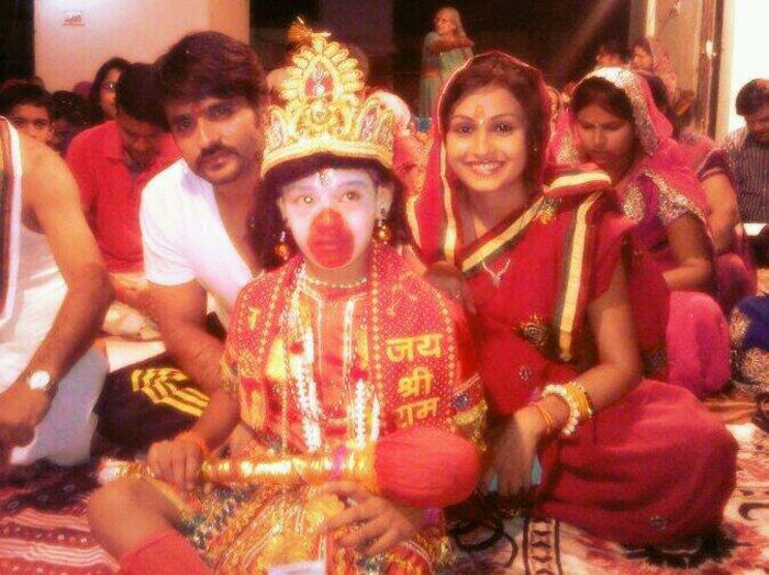 10714748_817670838254684_1498970339_n - Ashish Sharma