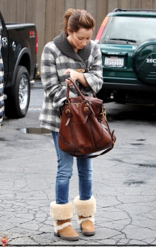 15miogn - Ashley Tisdale