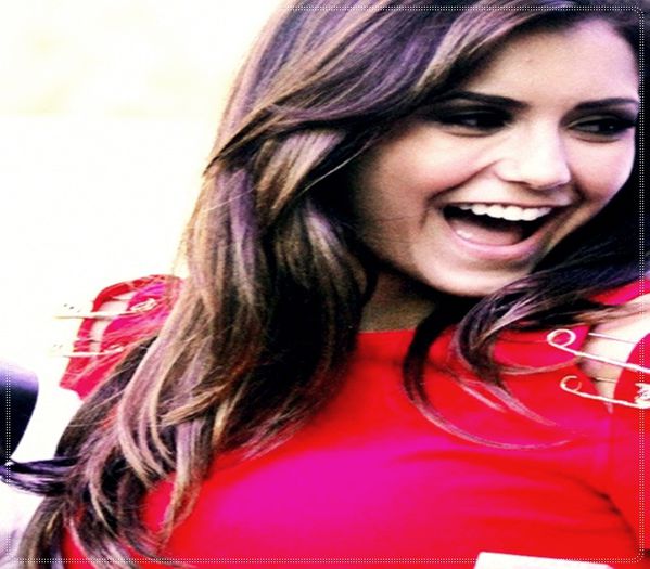 》clk *se uita la ele razand; ajunge in garaj; apasa pe butonul de pe cheie; si usile se descuie automat :&gt; =))))* Urcati pupezelor=)))))))))))) ;3 :* *se urca la volan si baga cheia in contact*
