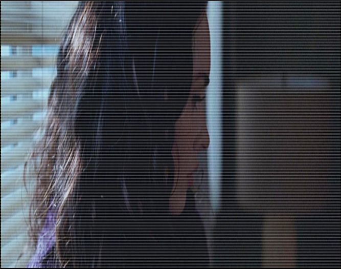 ☾ɐɓǝoɟ✿qǝɐnʇʎ; #se uită la ea şi zâmbeşte larg apoi râde şi fuge -cl; #după ea, se opreşte cu ea când ajung pe plajă şi se uită în jur, îşi lasă buza în jos.
