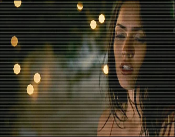 ☾ɐɓǝoɟ✿qǝɐnʇʎ; Cred că da, dar nu aveţi ce face domniţă, din păcate o să stau -cl; toată viaţa mea alături de dumneavoastră, deci nici de insistenţa mea nu veţi scăpa. #râde şi se uită la ea apoi oftează şi îşi lasă buza în jos; Domniţă... deşi nu o arată, sunt sigură că vă iubeşte 
