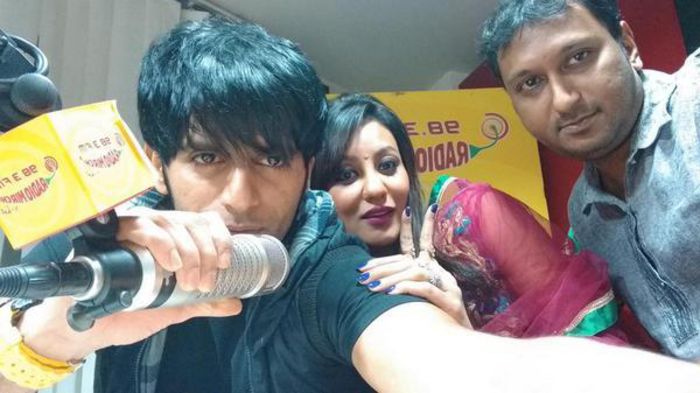 By6PK9WCAAAr6Q_ - 15-Aahil- Sanam poze noi