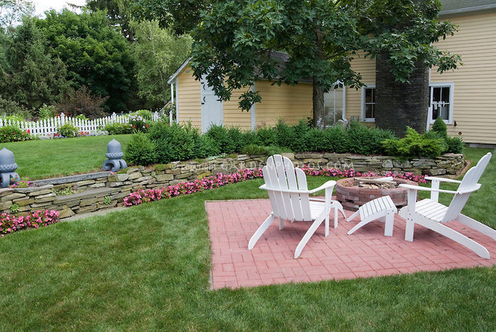 Home-Landscaping-Firepit-JAW8321