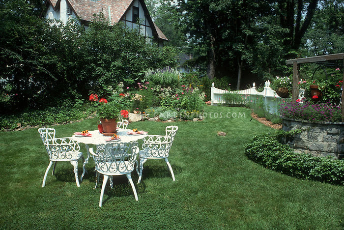 Home-Landscaping-Garden-4034