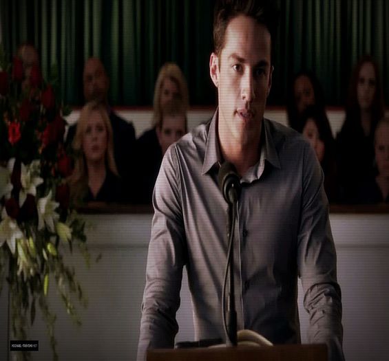 #► Stiu eu ce zic...#elijah=)))) + Daca o faci buna, o sa te iubesc mai [cl]; mult decat o face #Damon... #elena=)))) + Pe aici pe unde?=))#h
