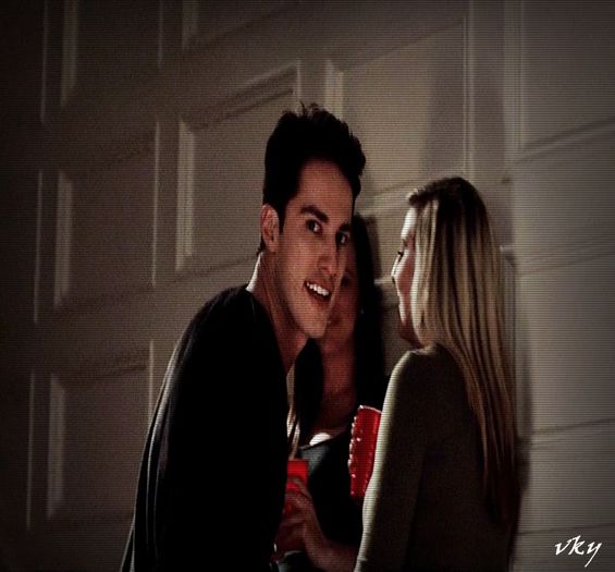 #► Heya!#steff + Nici eu nu ma cred...#elena=)))) + Am inteles...#h - here - episode 33 - done