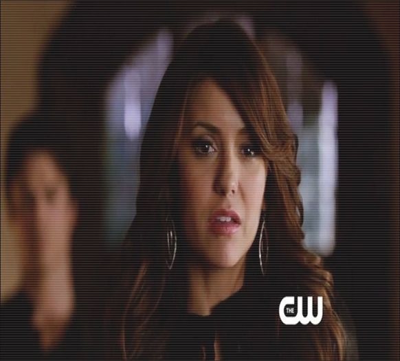 ;. Ce-ar fi să mă p;rostesc și eu așa cu Tyler ? ;;) =))). #ELijah. -merge și-l ia de după gât pe Ty - here - episode 33 - done