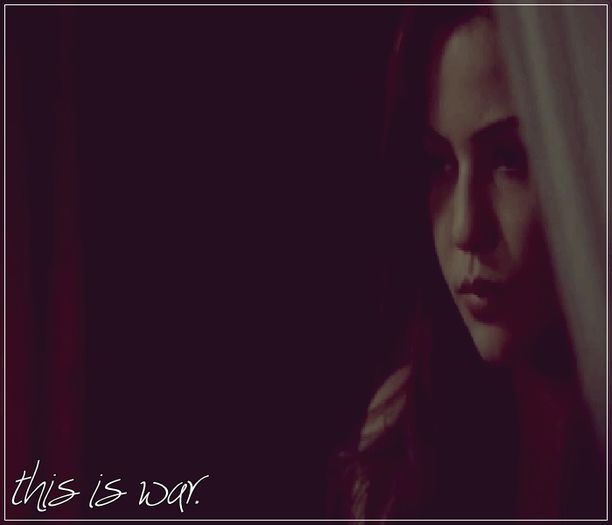 ┊deɴιι┊blablabla. ¤se întinde pe canapea şi închide ochii¤