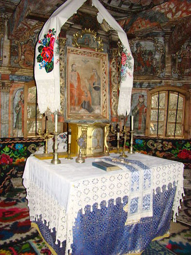 Cătilin; = încet, fără grabă.&quot;Ni ase,cătilin,trii ceasuri părintele ne-o vorovit&quot;.în poză:altarul bisericii sf. Nicolae din Josani
