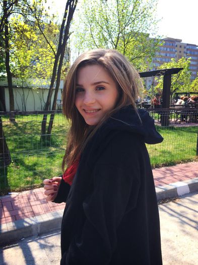 1374924_707497425960352_3829651317216535734_n - Cristina Ciobanasu