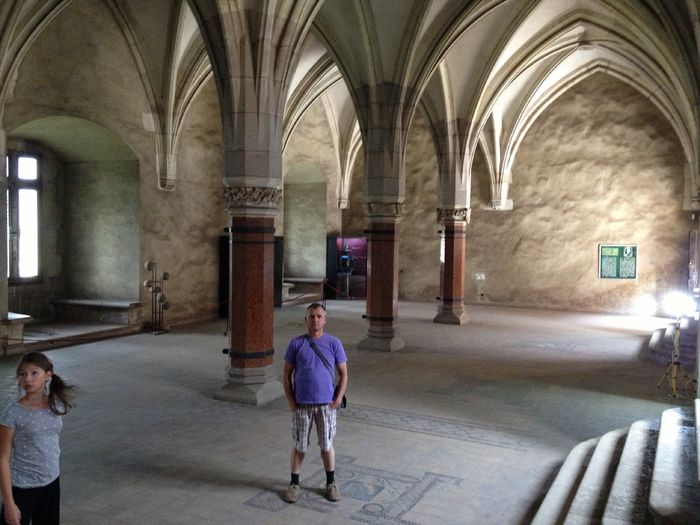 Sala Tronului Castelul Corvinilor - ROMANIA MARE